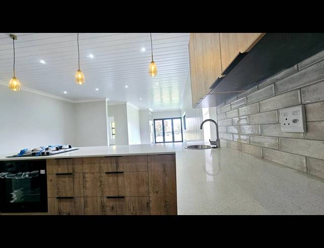 3 BEDROOM HOUSE FOR SALE IN DANA BAY